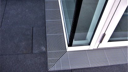 ADO Fassadenrinnen Entwässerungsrinnen
