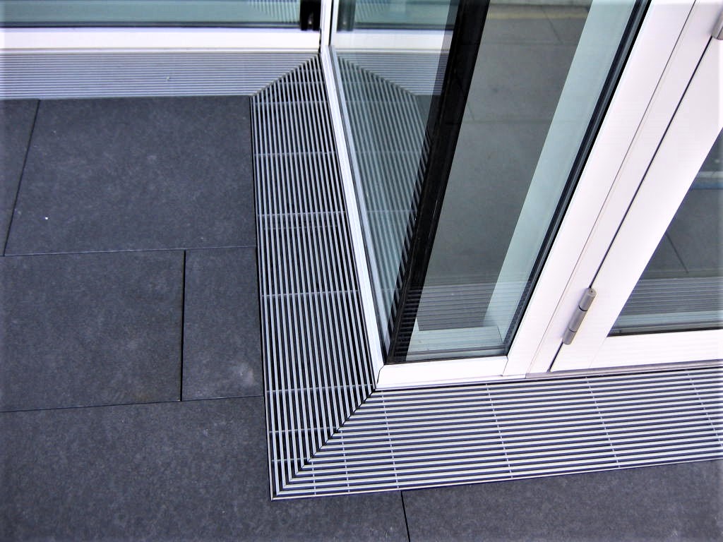 ADO Fassadenrinne Entwässerungsrinne