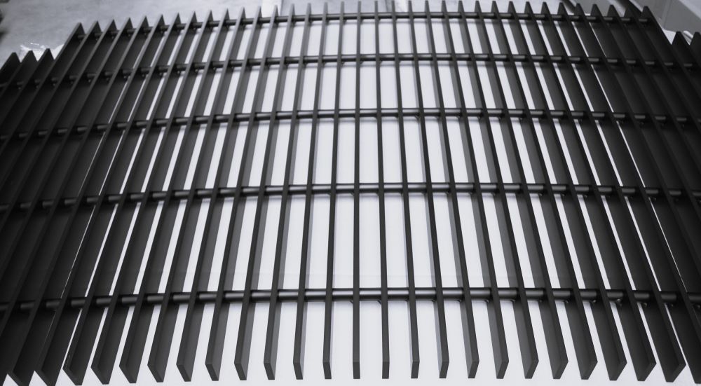 ADO Rost in gebogener Form aus Alu aus Radial-Querstäben mit Längsverbindung aus Alu-Rundrohr