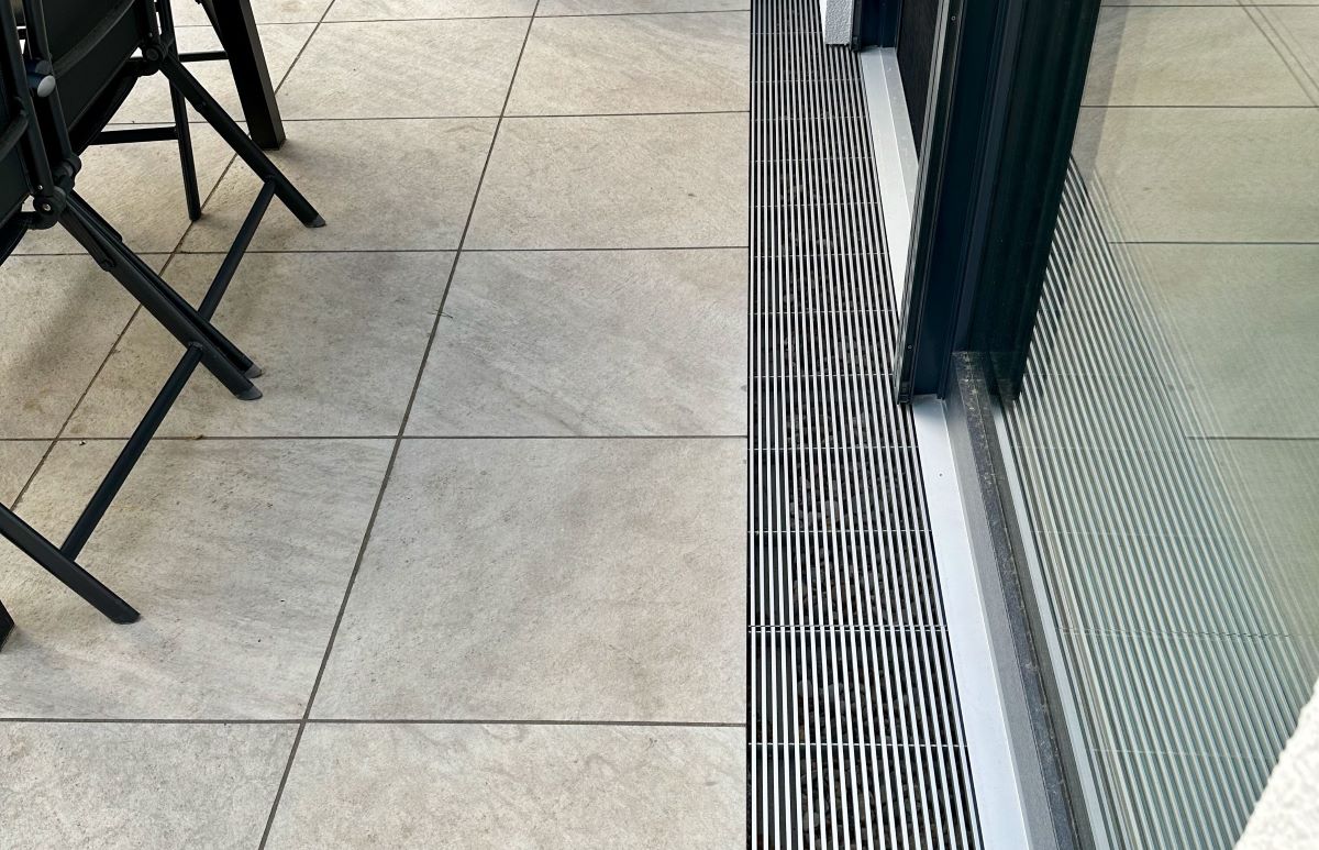 ADO Kammroste Linearroste KR-6-Alu als Drainagerost auf Terrasse