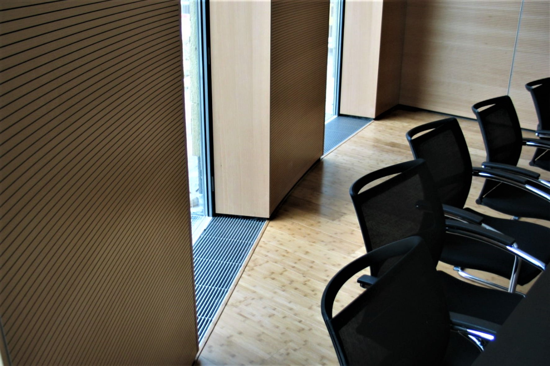 ADO Kammroste Linearroste KR-6-V2A Referenz Düsseldorf