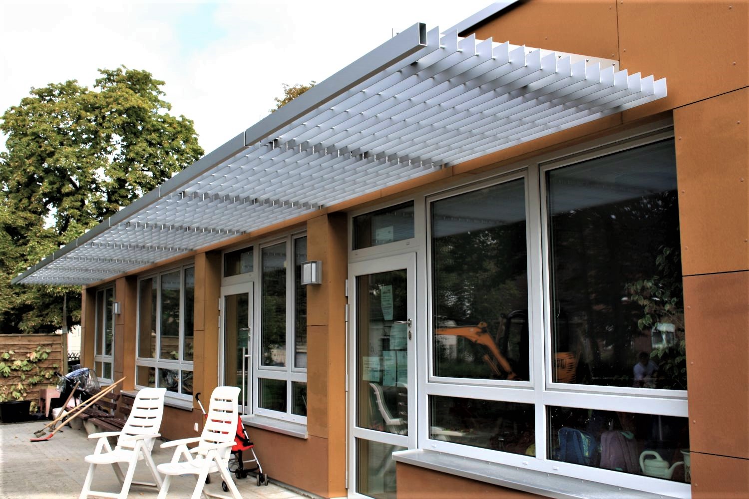 ADO Sonnenschutz SB-1 aus Aluminium Referenz Moers