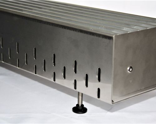 ADO Fassadenrinne Entwässerungsrinne FRI-H variable Höheneinstellung